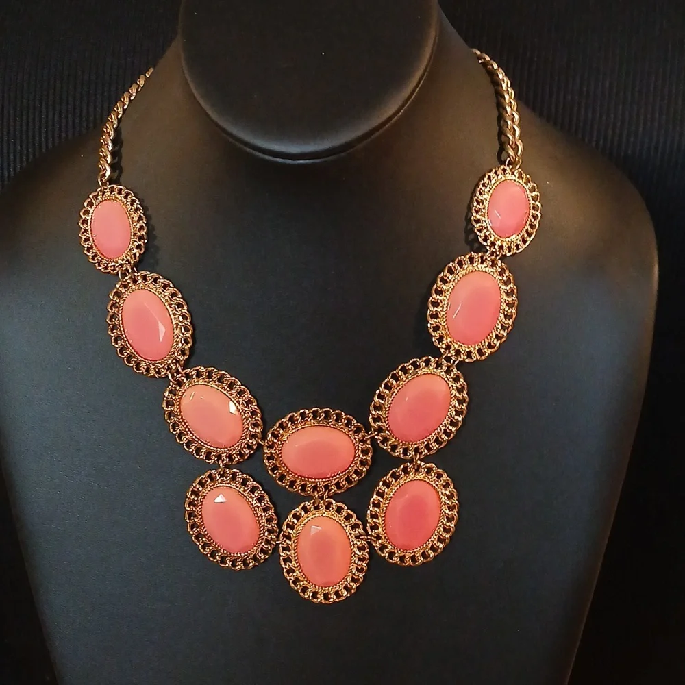 Fashion Jewelry Pink and Gold Necklace